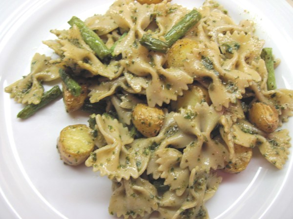 Pasta with Pesto and Roasted Vegetables