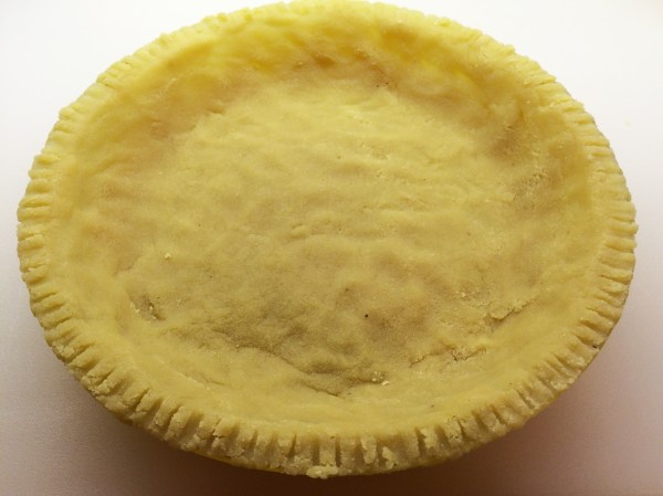 almond crust ready to fill