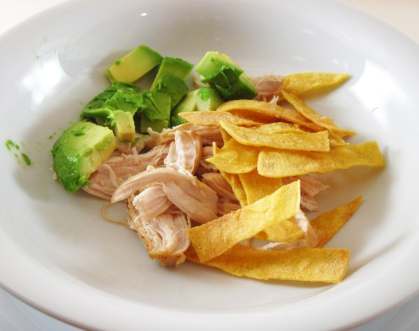 avocado, chicken and chips