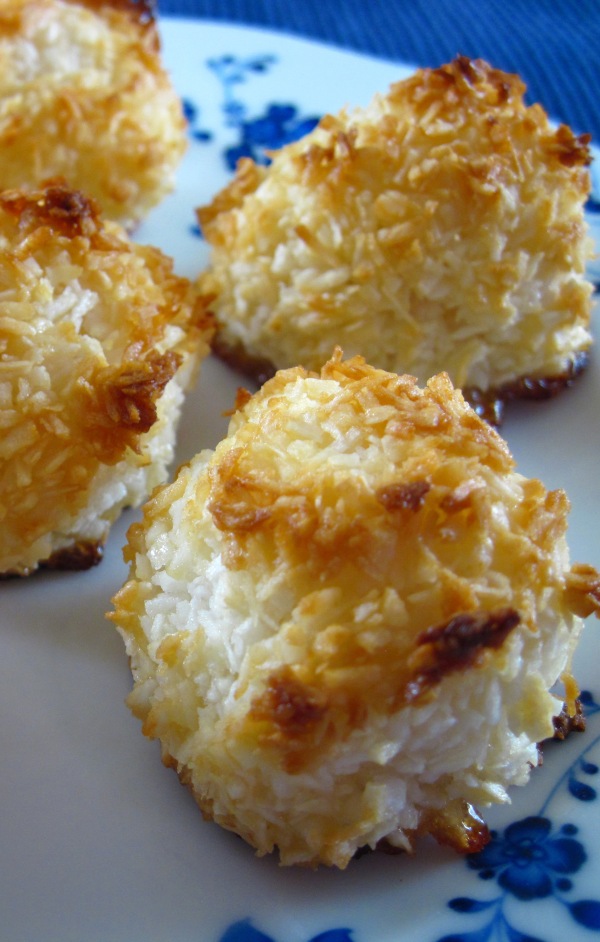 Coconut macaroons a
