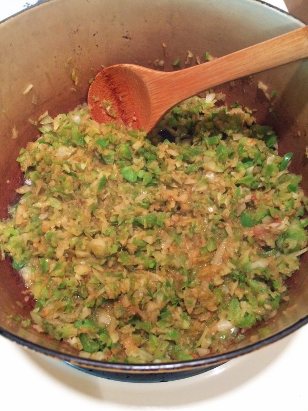 Pepper and onions in the pot