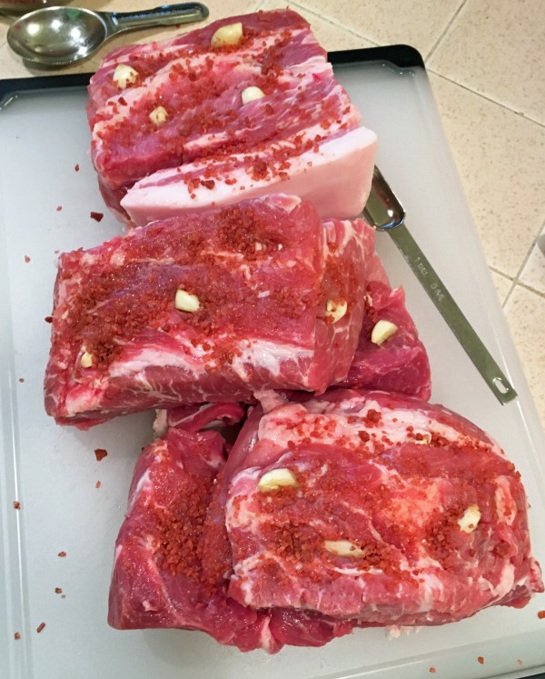 garlic-and-hawaiian-alaea-red-salt