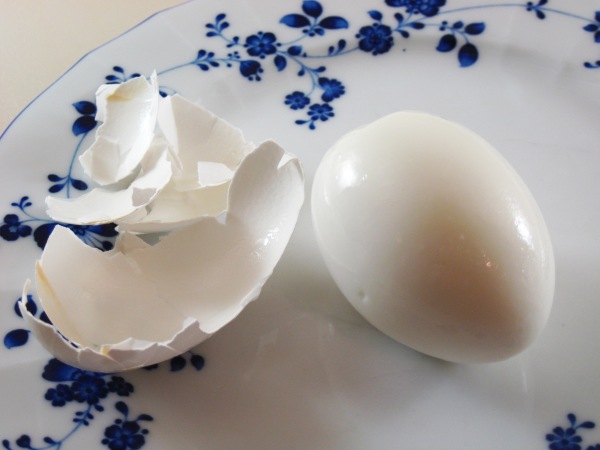 Perfect easy-peel eggs.jpg