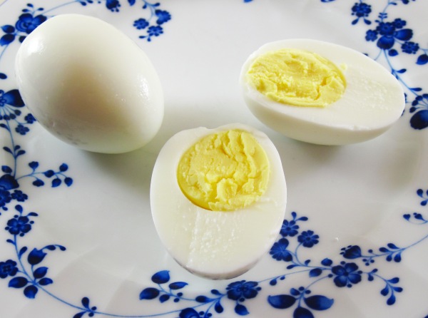 perfect-hard-boiled-eggs